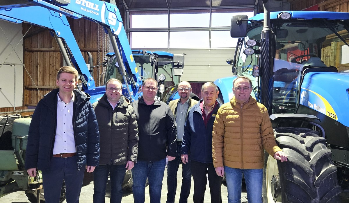  Foto (Stefanie Starke): (v. l.) Stefan Katzbichler, MdL Stefan Meyer, Stefan Hupfloher, Markus Khnert, Sepp Hupfloher und Markus Halser. 