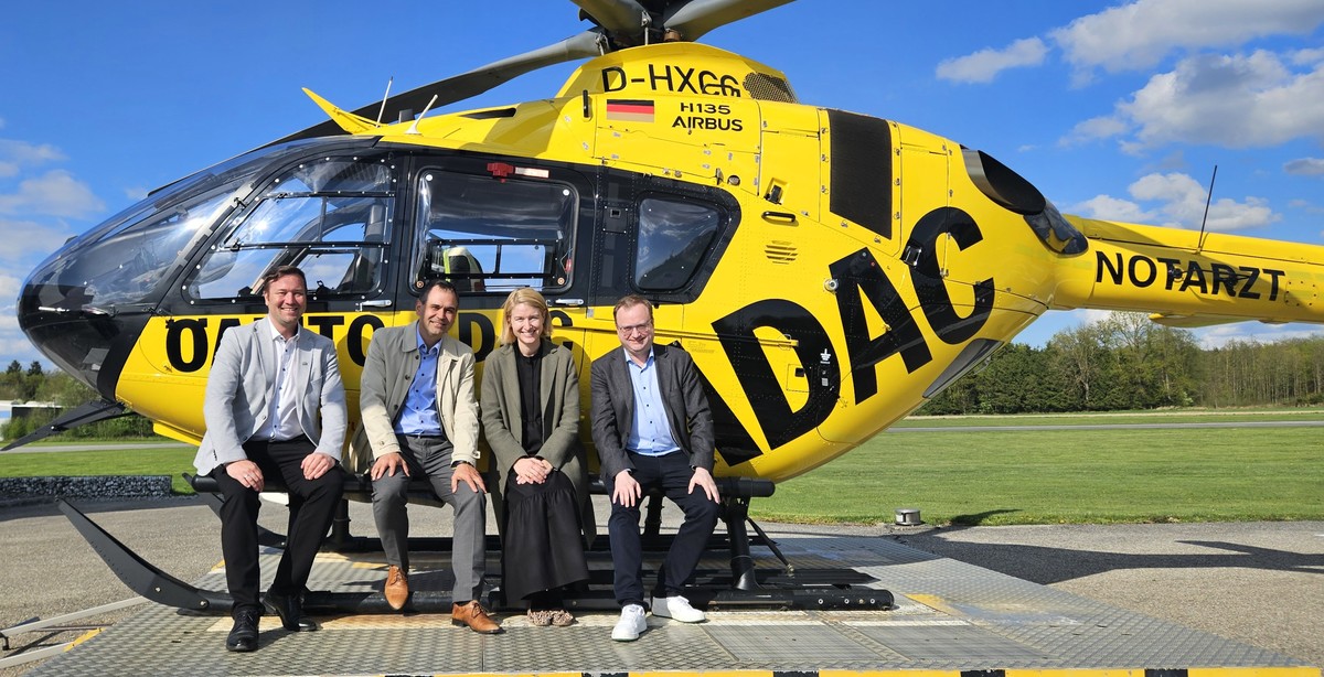 Foto (Stefanie Starke): MdL Josef Heisl, Landrat Raimund Kneidinger, Stellvertretende Frau Landeshauptmann Mag. Christine Haberlander und MdL Stefan Meyer.