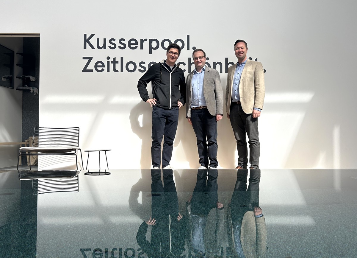 Foto (Frank Gbner): Geschftsfhrer Georg Kusser, MdL Stefan Meyer, MdL Josef Heisl.
